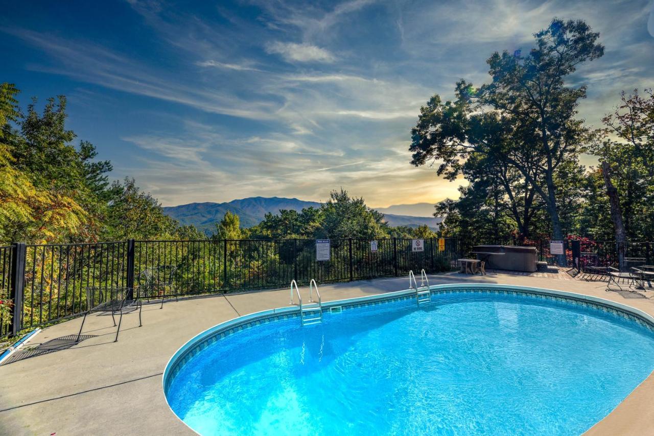 Smokystays Private Pool Chalet Gatlinburg Exteriör bild