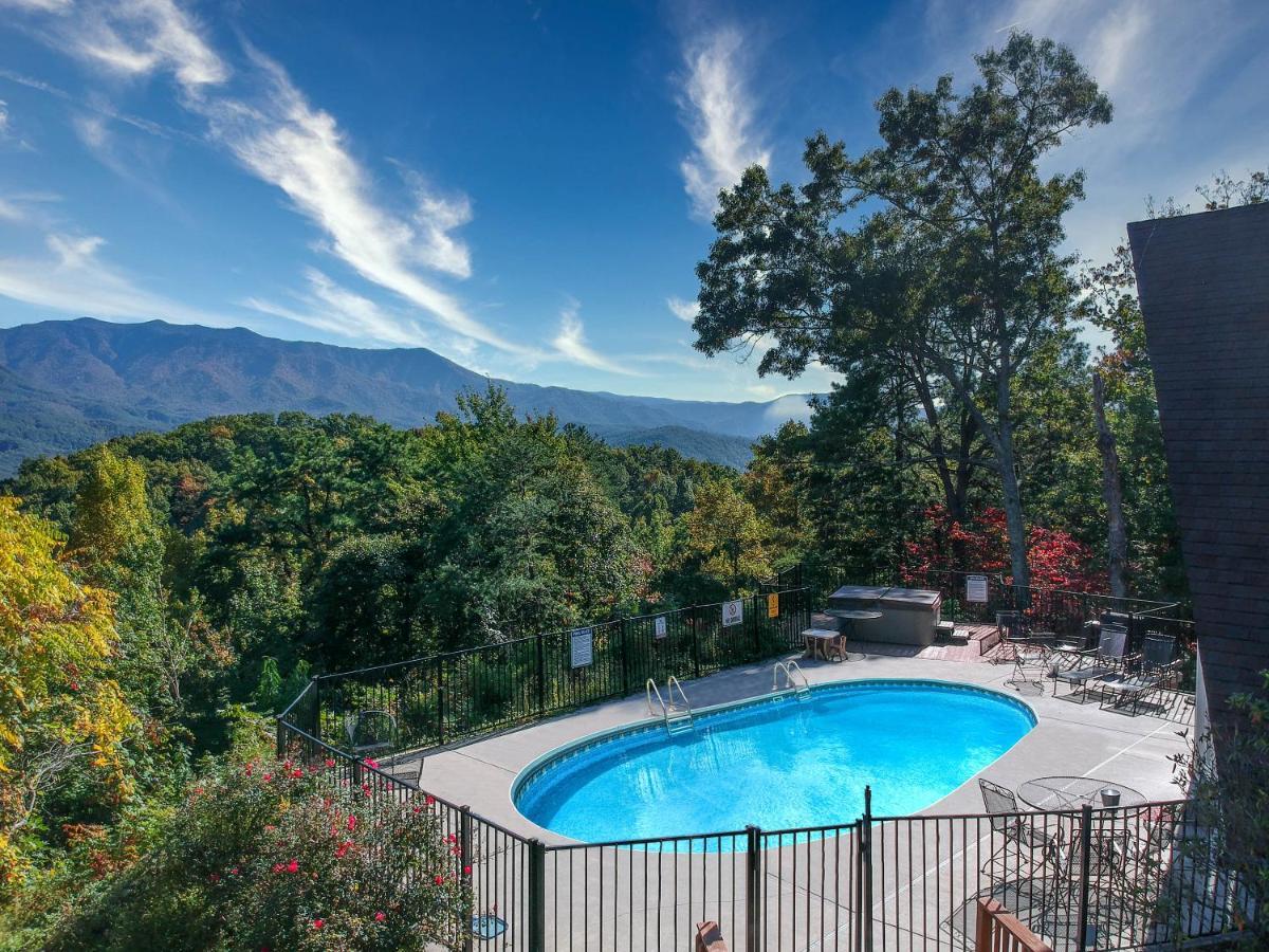 Smokystays Private Pool Chalet Gatlinburg Exteriör bild